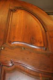 Restaurierung einer Barocktür an einem historischen Winzeranwesen